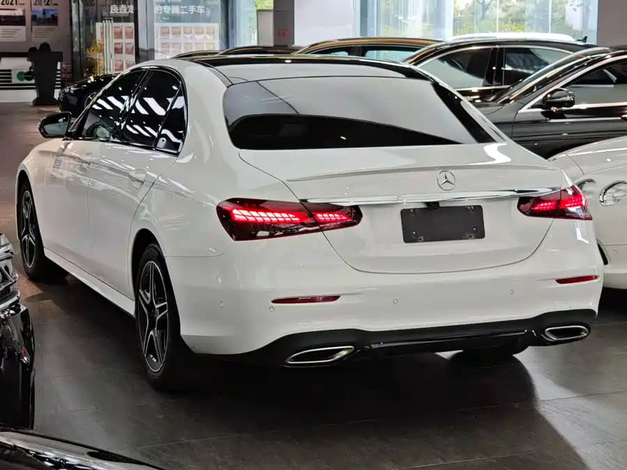 Mercedes E-Class - фото 4