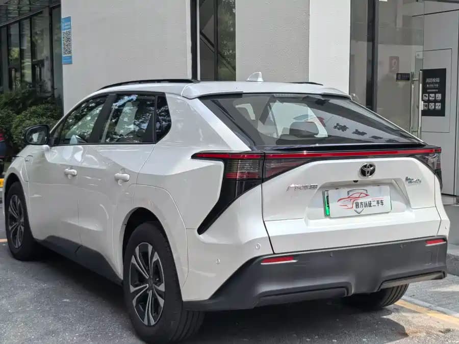 Toyota Bozhi - фото 6