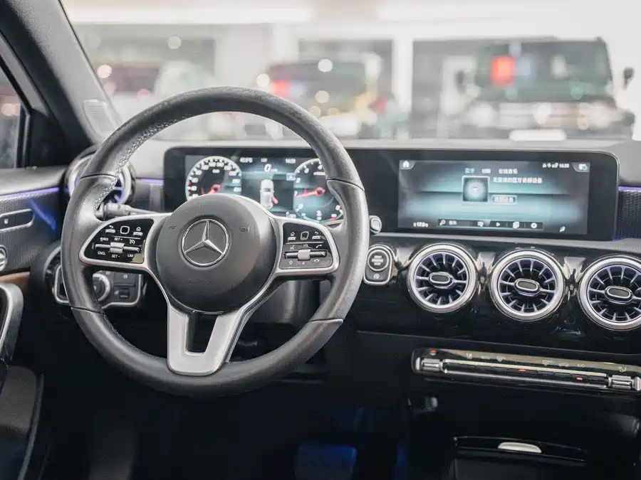 Mercedes A-Class - фото 22