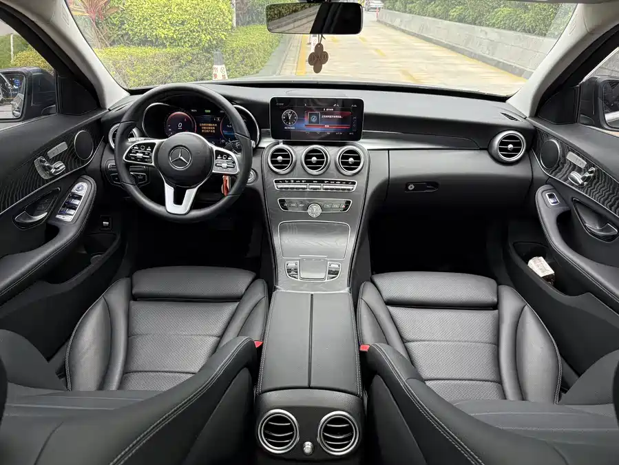 Mercedes C-Class - фото 6